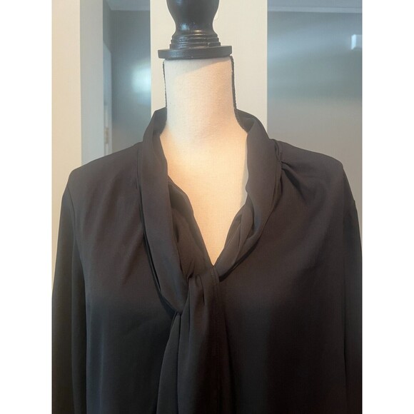 Joan Rivers "Seriously Chic Tie Neck Blouse Black Sz M (10-12) - Picture 2 of 7